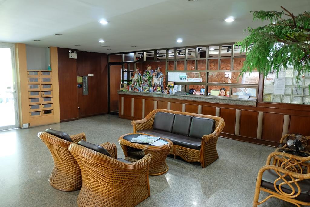 방콕 Cnk Mansion 아파트 호텔 외부 사진